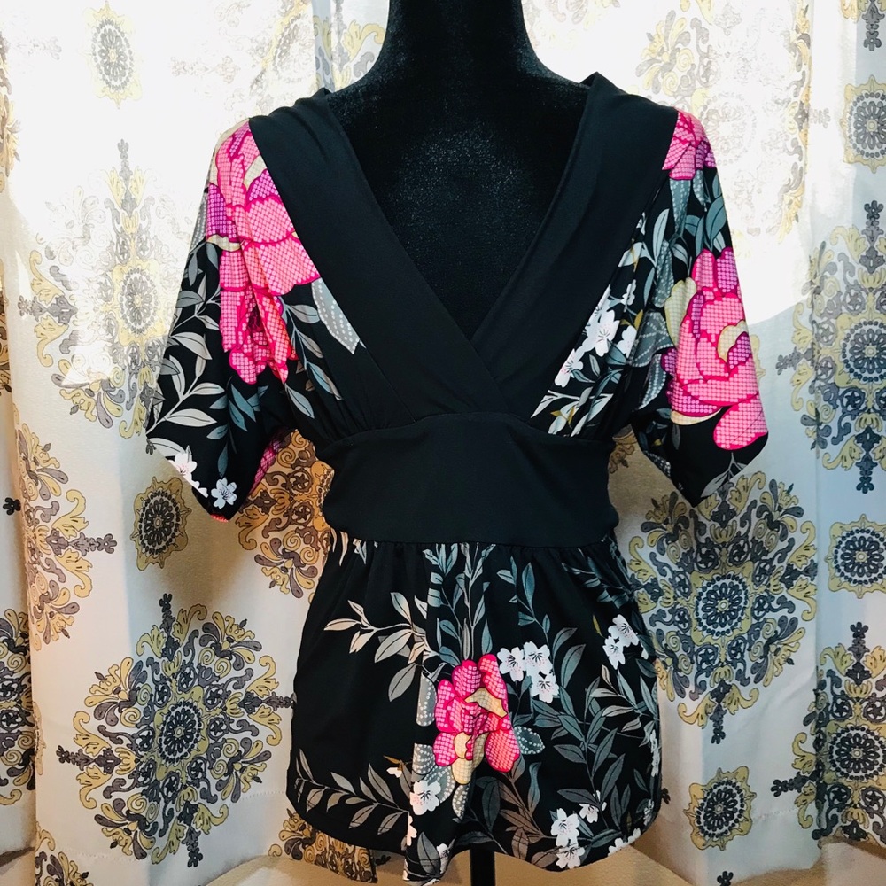 ETCETERA Floral Japanese V Neck Stretch Blouse